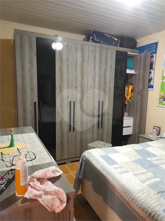 Casa à venda com 4 quartos em Jardim Guimarães, Guarulhos, SP