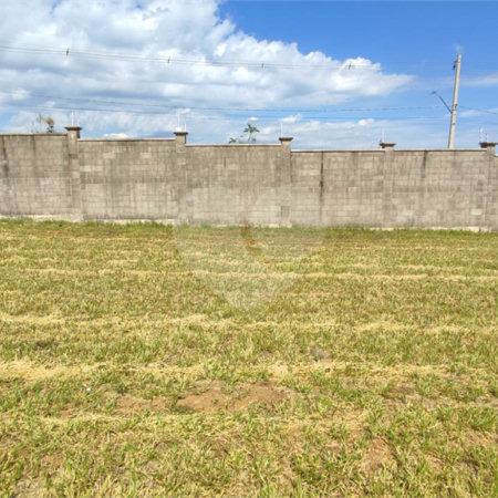Lote à Venda em São Carlos, no Condomínio Villeneuve I