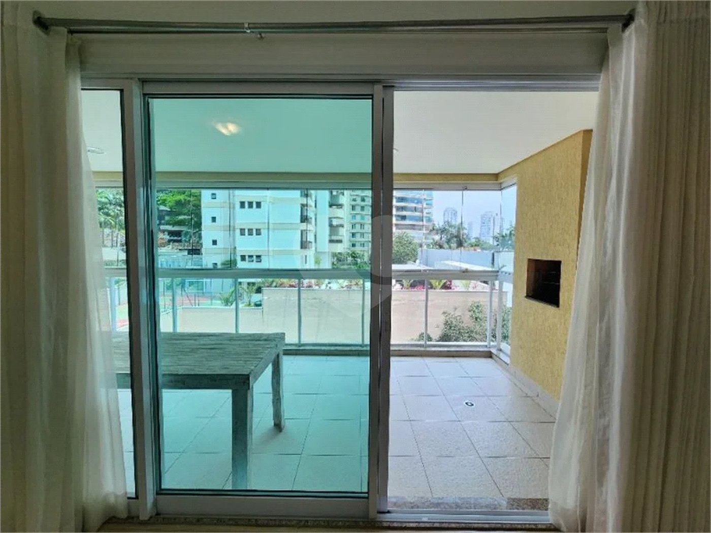 Apartamento à venda com 3 suítes em Santana, São Paulo, SP