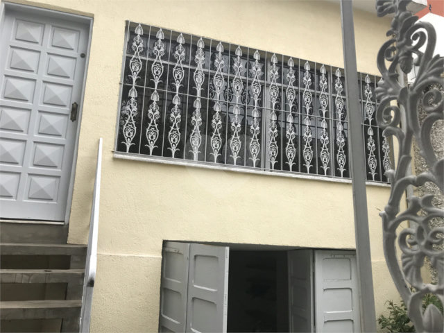 Casa à venda com 4 quartos, sendo 1 suíte,  em Santana, São Paulo, SP