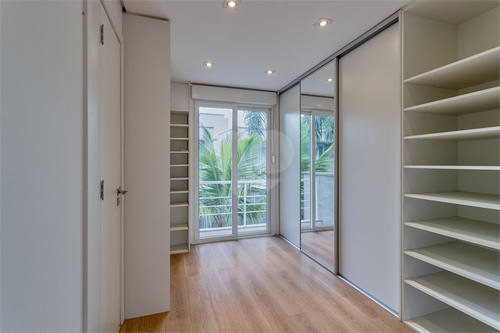 Casa à venda com 4 suítes no condomínio Vila de Palme, São Paulo - SP
