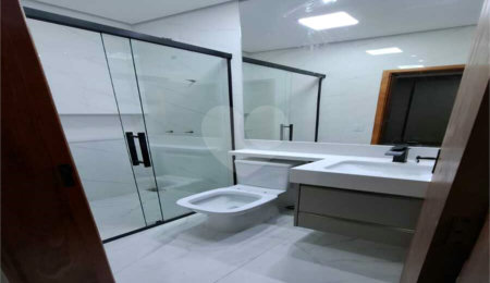 Casa Térrea à venda com 3 quartos, sendo 1 suíte,  em Jardim Sevilha, Indaiatuba, SP