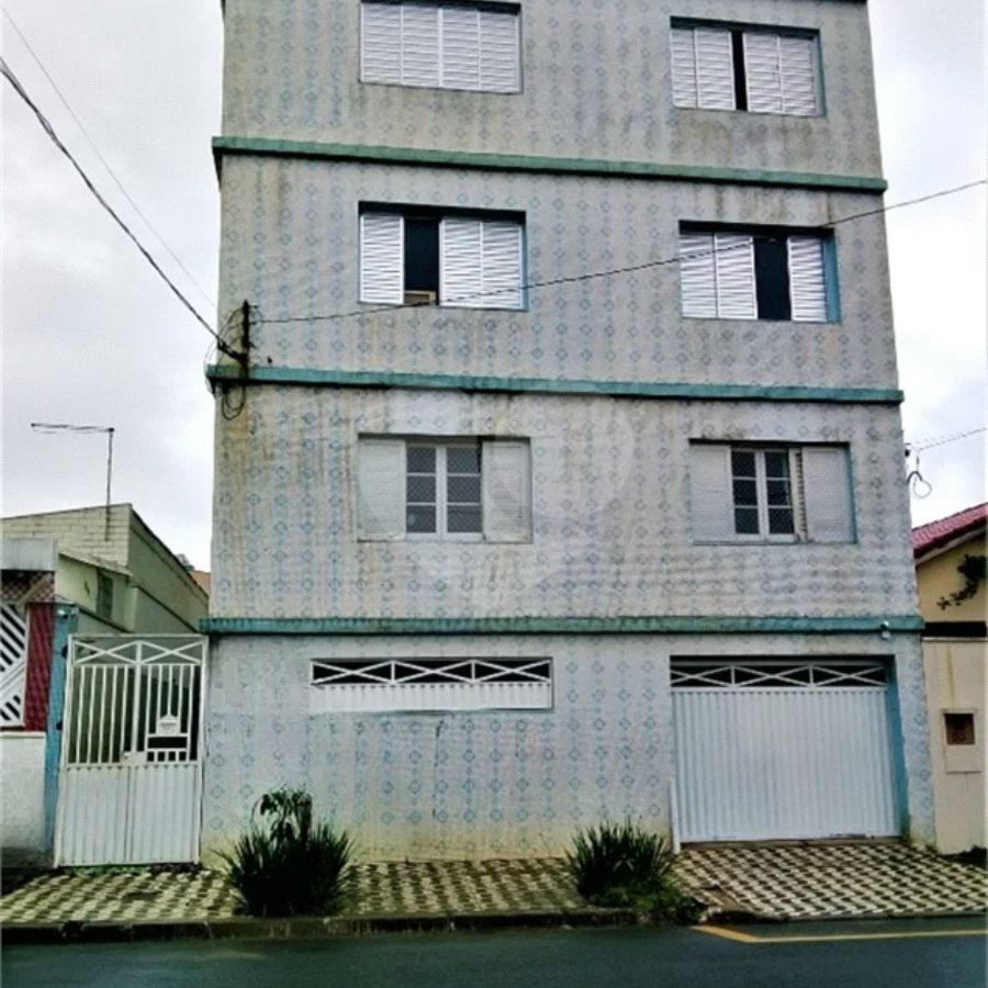 Apartamento com 83m² , 2 dormitórios , 2 vagas , à venda no bairro Cerâmica em São Caetano do Sul.
