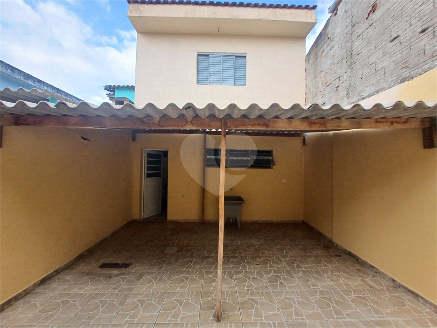 Sobrado à venda com 2 quartos em Jardim Guaíba, Sorocaba, SP