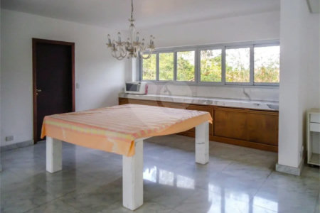 Casa à venda com 4 suítes em Vila Tramontano, São Paulo, SP