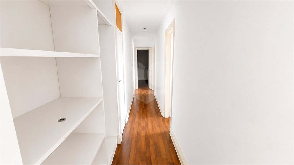 Apartamento à venda com 4 quartos, sendo 1 suíte, em Alto da Boa Vista, São Paulo, SP