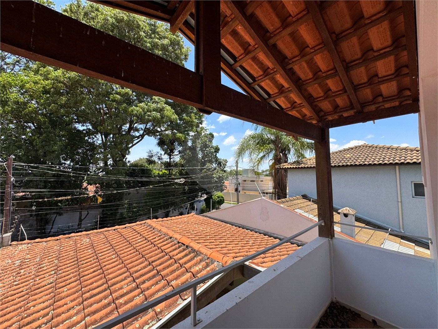 Casa á venda, com 3 dormitórios, no bairro Planalto paraíso em São Carlos.