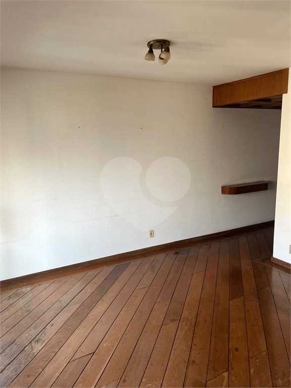 Apartamento à venda com 4 suítes em Vila Uberabinha, São Paulo, SP