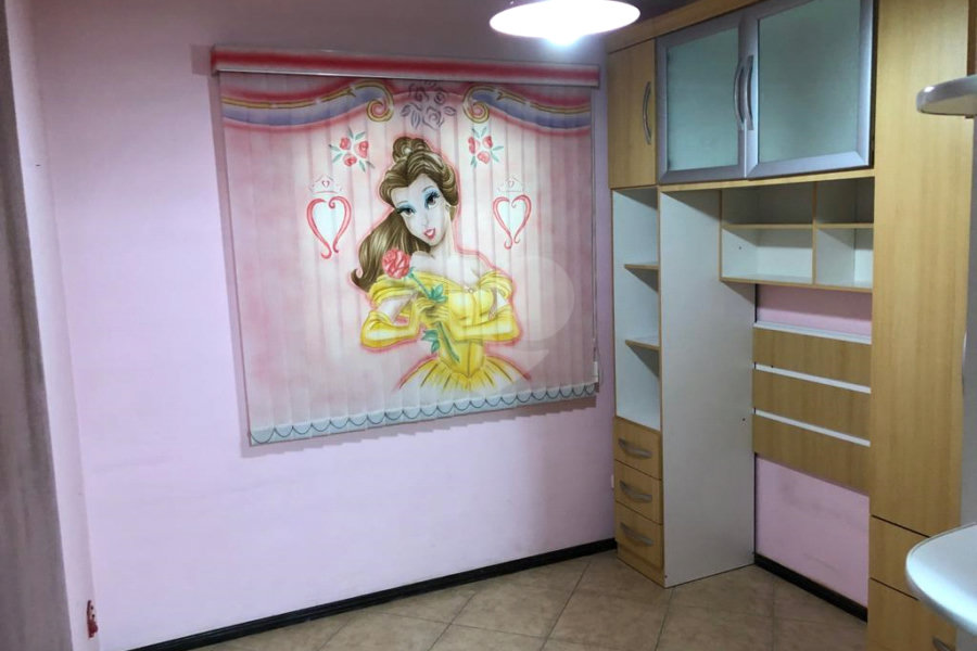 Casa à venda com 3 quartos, sendo 1 suíte, no condomínio Jardim das Pedras, São Paulo - SP