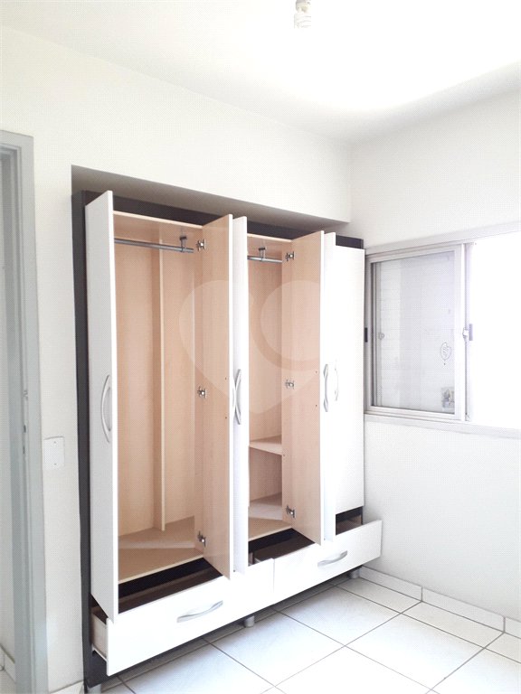 Apartamento à venda com 3 quartos em Vila Suzana, São Paulo, SP