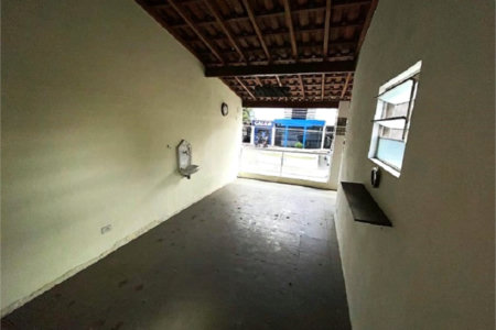 Casa Térrea à venda com 4 quartos em Vila Mazzei, São Paulo, SP