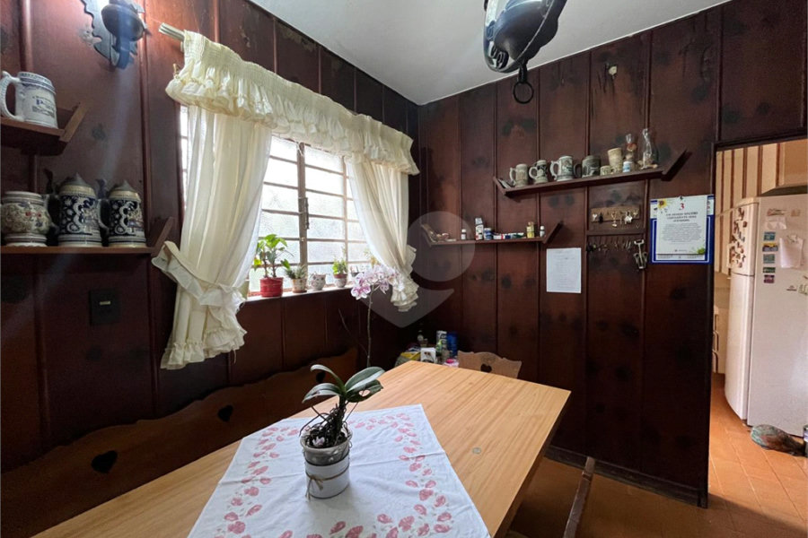 Sobrado à venda com 5 quartos, sendo 1 suíte, em Palmas do Tremembé, São Paulo, SP