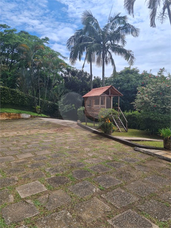 Chácara à venda com 4 quartos, sendo 2 suítes, em Jaraguá, São Paulo, SP
