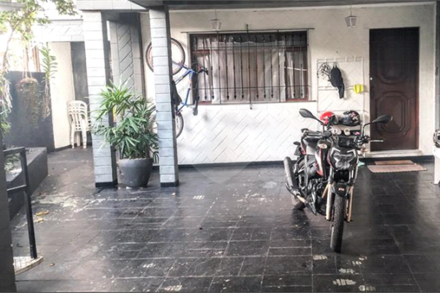 Sobrado à venda com 3 quartos, sendo 1 suíte, em Tremembé, São Paulo, SP