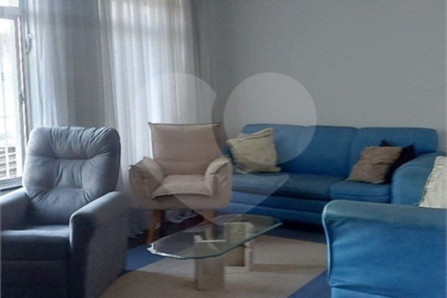 Sobrado à venda com 3 quartos, sendo 1 suíte, em Tremembé, São Paulo, SP