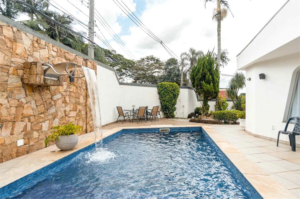 Casa Térrea à venda com 3 quartos, sendo 1 suíte, em Vila Inah, São Paulo, SP