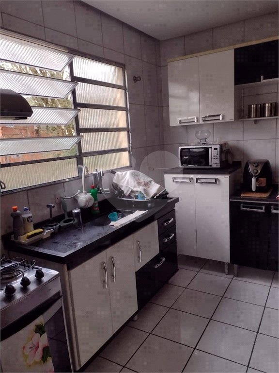 Sobrado à venda com 4 quartos, sendo 1 suíte,  em Jardim Maria Luiza, São Paulo, SP