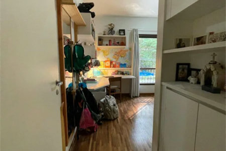 Casa à venda com 4 quartos, sendo 1 suíte,  em Vila Morumbi, São Paulo, SP