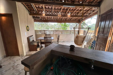 Sobrado à venda com 6 quartos, sendo 1 suíte,  em Vila do Encontro, São Paulo, SP