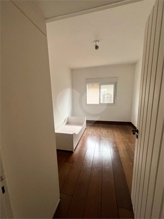 Casa à venda com 4 quartos, sendo 2 suítes,  em Vila Inah, São Paulo, SP
