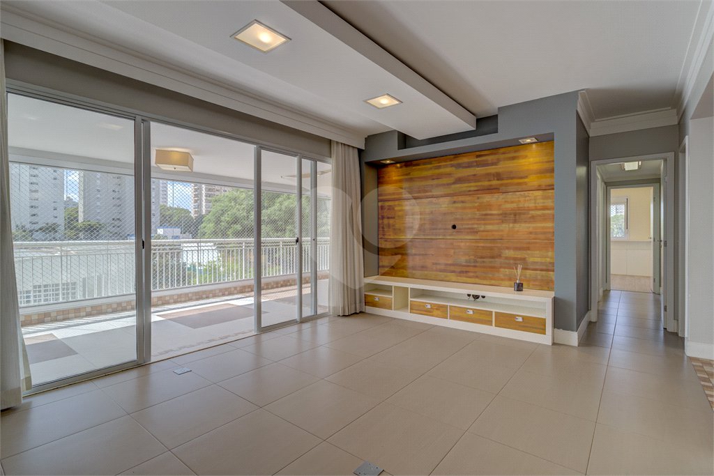 Apartamento à venda com 4 quartos, sendo 3 suítes, em Alto da Boa Vista, São Paulo, SP