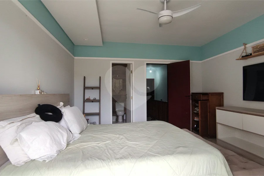 Casa à venda com 2 quartos, sendo 1 suíte, em São Lourenço, Bertioga, SP