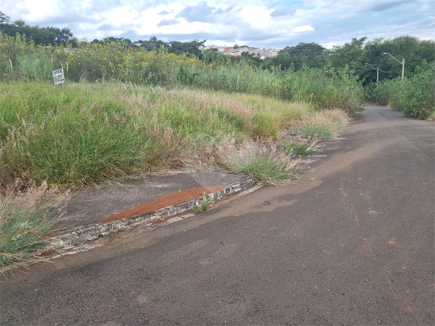 Terreno à venda – 402,87 m² Prolongamento do Jardim das Torres.
