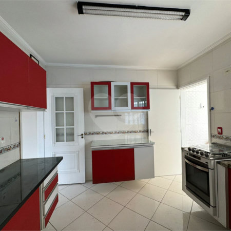 Casa à venda com 3 quartos, sendo 1 suíte,  em Vila Rosália, Guarulhos, SP