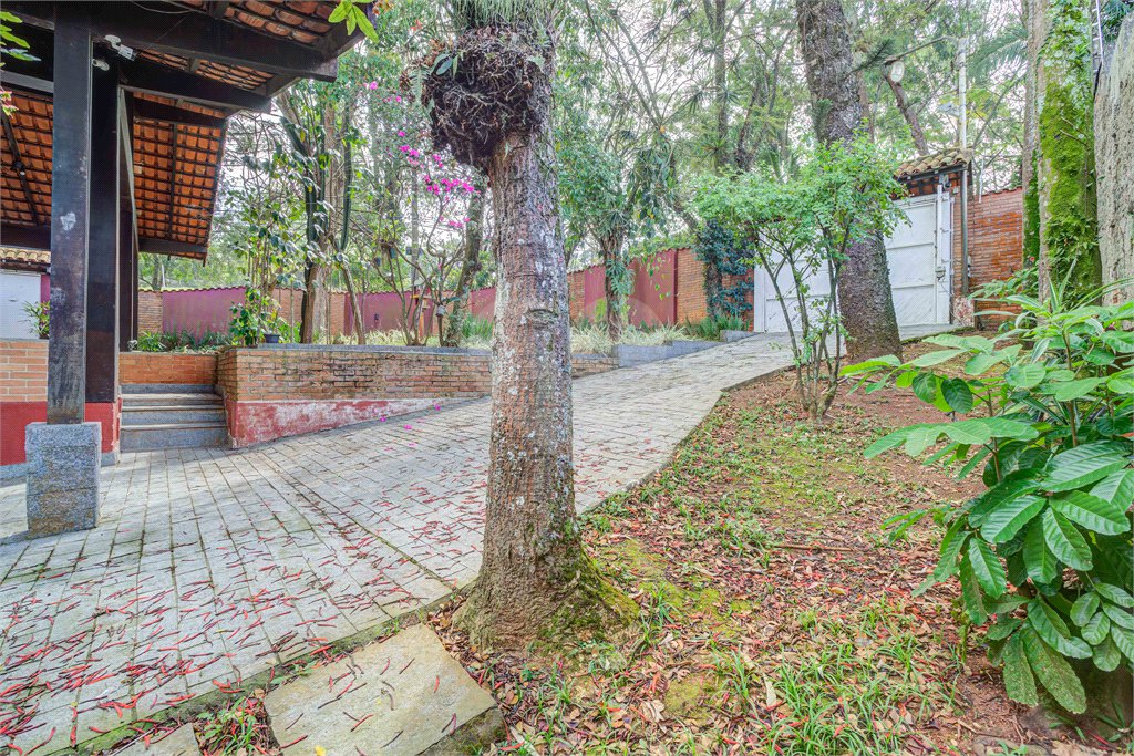 Casa Térrea à venda ou para alugar com 5 quartos, sendo 1 suíte, em Jardim Marajoara, São Paulo, SP