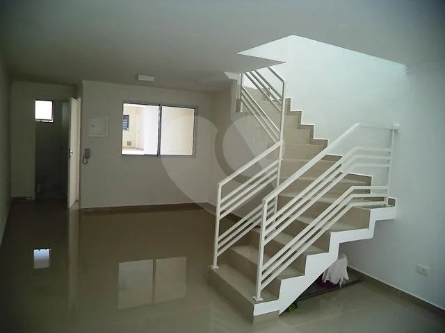 Casa à venda com 2 suítes no condomínio Villagio da Serra, São Paulo - SP