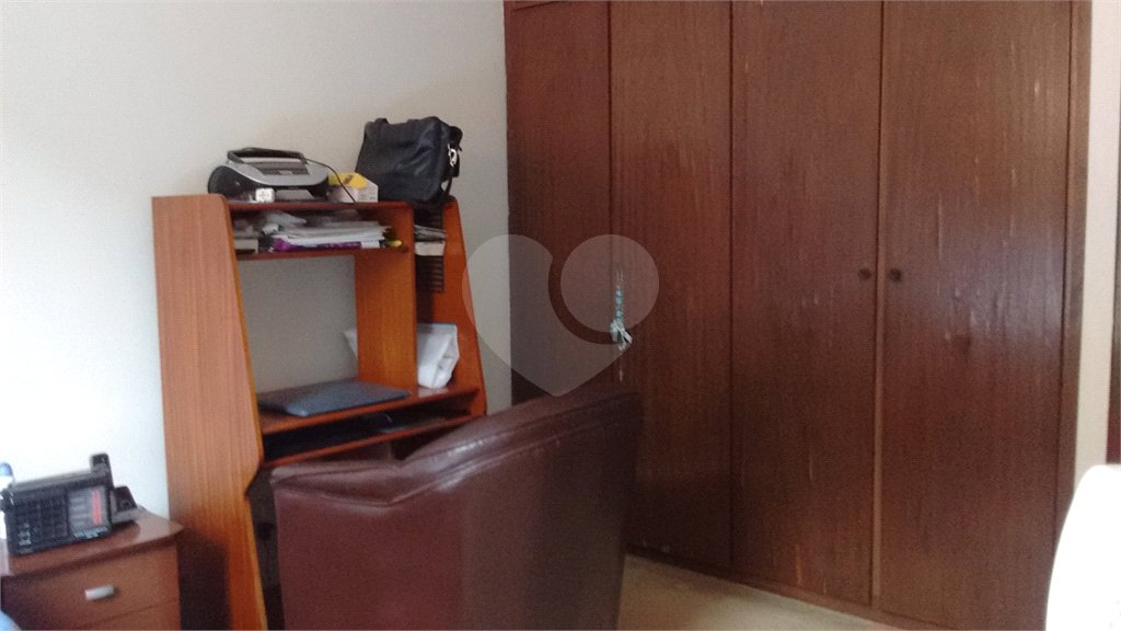 Casa à venda com 5 quartos, sendo 2 suítes, em Horto Florestal, São Paulo, SP