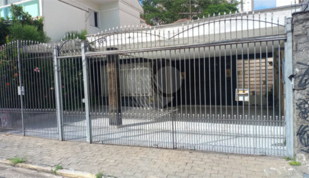 Casa Térrea à venda com 3 quartos, sendo 2 suítes,  em Santa Teresinha, São Paulo, SP