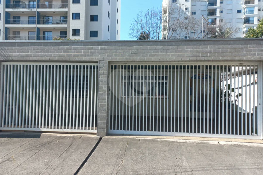 Casa à venda com 3 quartos em Lapa, São Paulo, SP