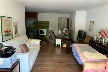 Apartamento à venda com 4 quartos, sendo 1 suíte,  em Tijuca, Rio de Janeiro, RJ