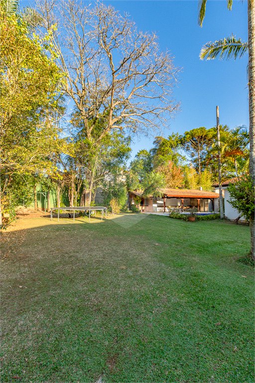 Casa Térrea à venda com 5 quartos, sendo 3 suítes, em Jardim Marajoara, São Paulo, SP