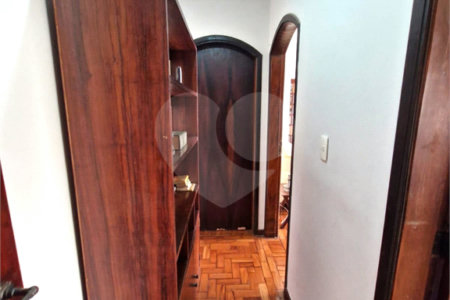 Casa à venda com 4 quartos, sendo 1 suíte,  em Granja Julieta, São Paulo, SP
