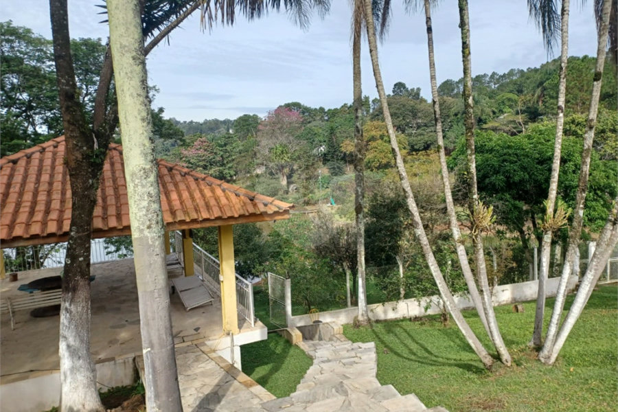 Casa à venda com 5 quartos, sendo 2 suítes, em Rio Abaixo, Mairiporã, SP