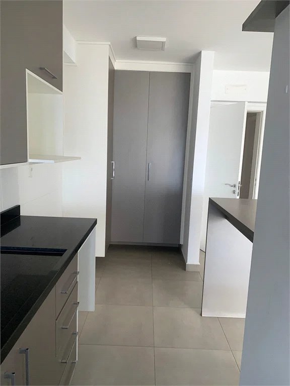 Apartamento à venda com 2 quartos em Vila Suzana, São Paulo, SP