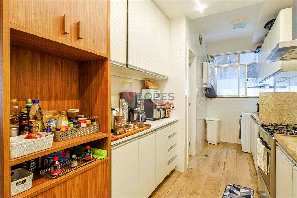 Apartamento à venda com 3 quartos, sendo 1 suíte,  em Lagoa, Rio de Janeiro, RJ