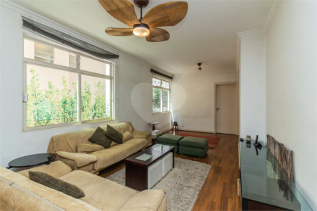 Apartamento à venda com 3 quartos, sendo 1 suíte, em Itaim Bibi, São Paulo, SP