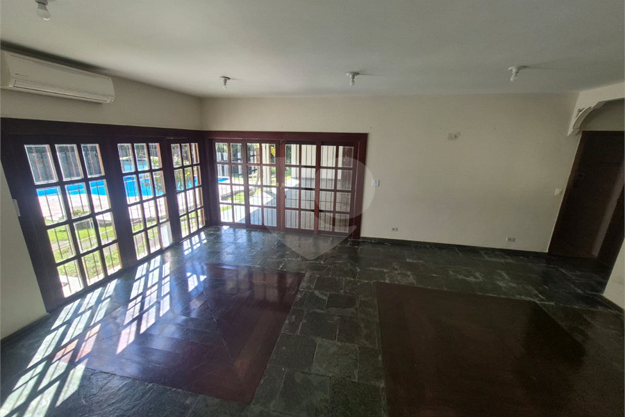 Casa à venda ou para alugar com 4 suítes no condomínio Parque Imperial da Cantareira, Mairiporã - SP