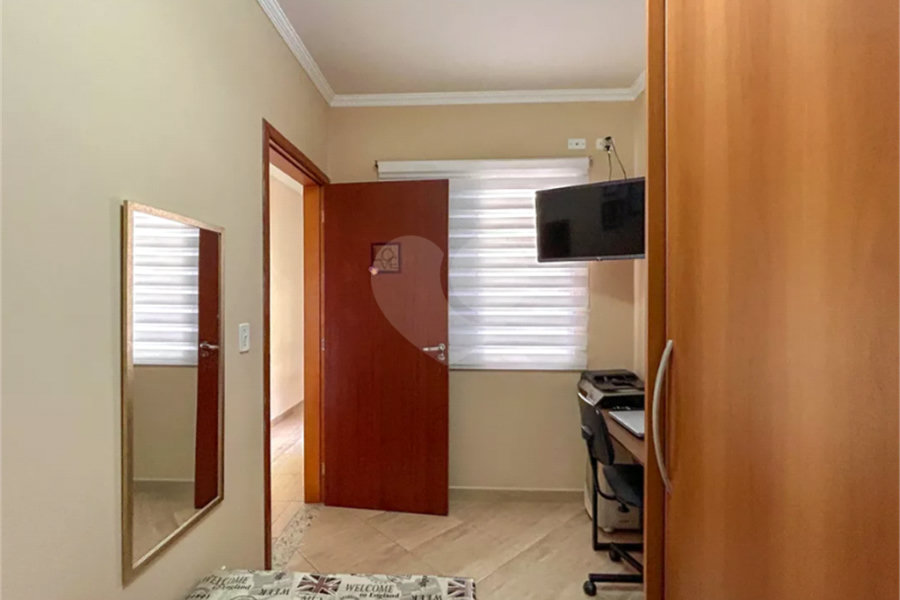 Sobrado à venda com 3 quartos, sendo 1 suíte, em Vila Mangalot, São Paulo, SP