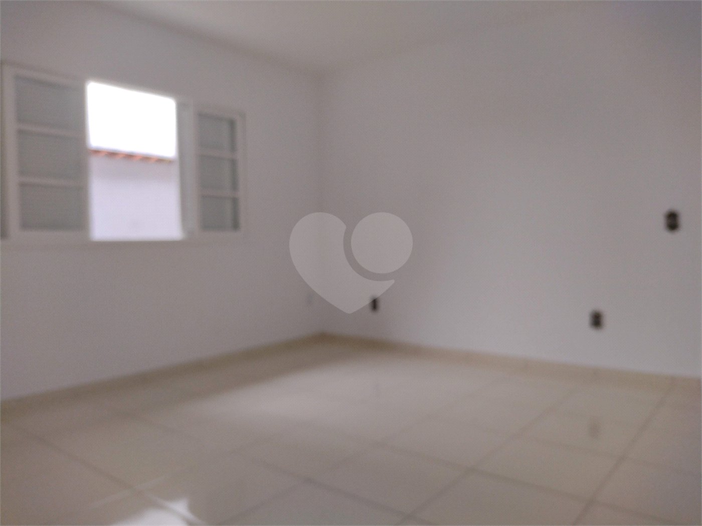 Casa à venda com 3 quartos, sendo 1 suíte,  em Mogi Moderno, Mogi das Cruzes, SP