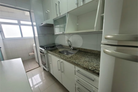 Apartamento para alugar com 2 quartos em Vila Anastácio, São Paulo, SP
