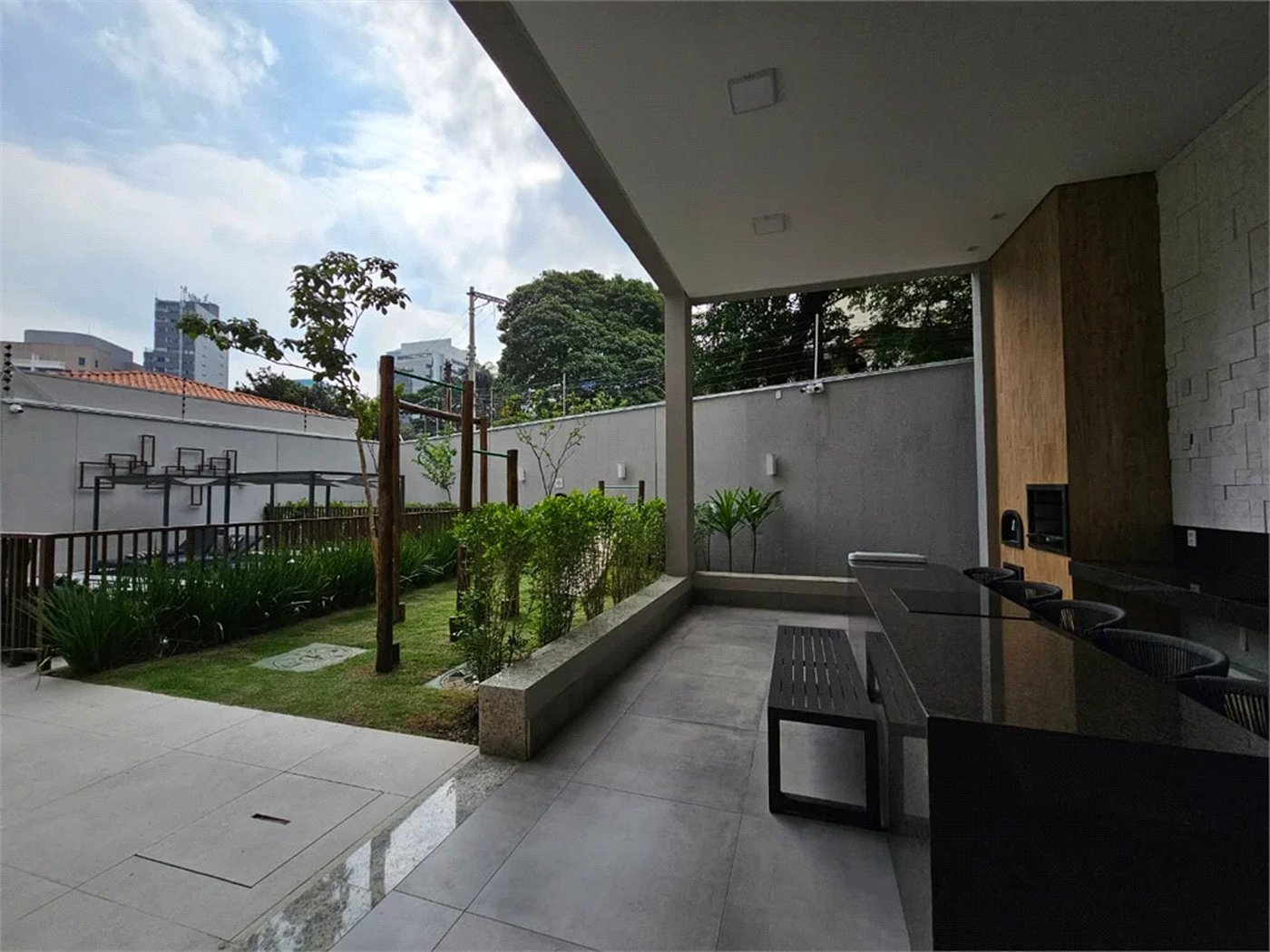 Apartamento à venda ou para alugar com 1 quarto em Pinheiros, São Paulo, SP