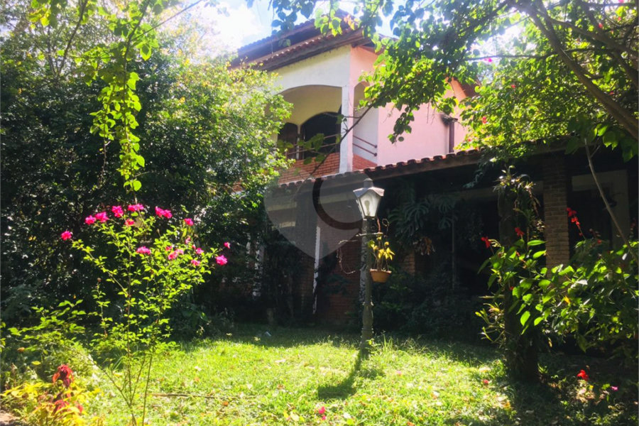 Sítio à venda com 9 quartos, sendo 4 suítes, em Remédios, Mairiporã, SP