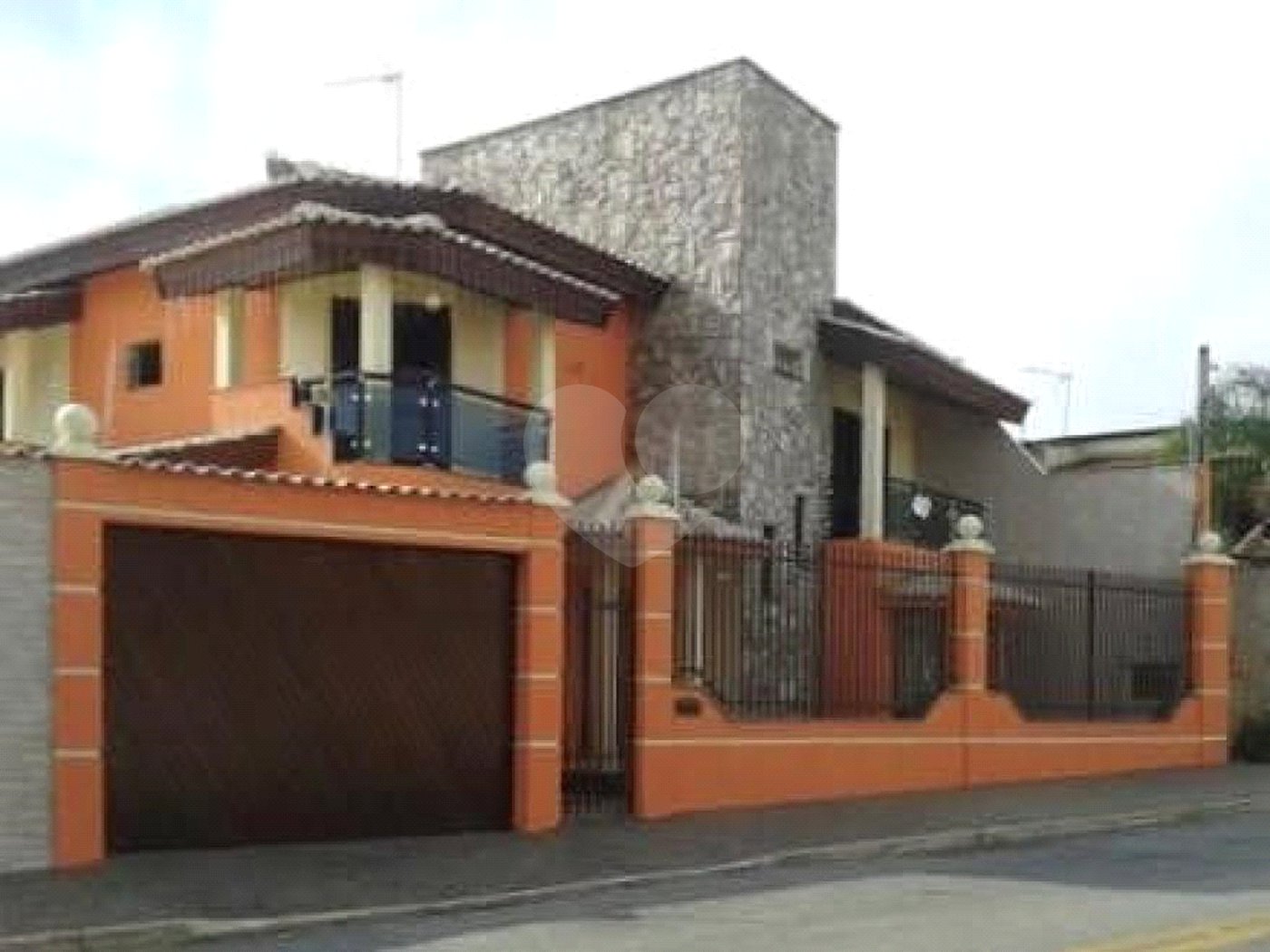 Casa à venda com 4 quartos, sendo 1 suíte, em Wanel Ville, Sorocaba, SP