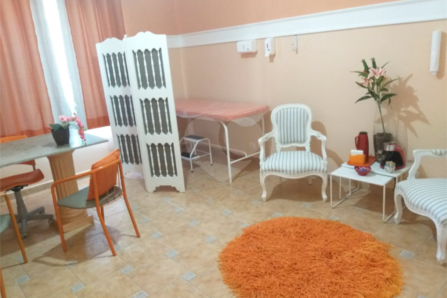 Sobrado à venda ou para alugar com 4 quartos, sendo 1 suíte,  em Santana, São Paulo, SP