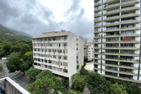 Apartamento à venda com 4 quartos, sendo 1 suíte,  em Tijuca, Rio de Janeiro, RJ