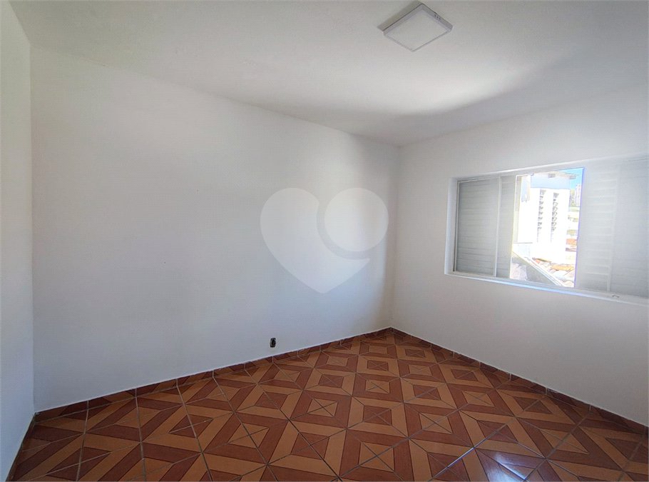 Casa à venda com 3 quartos, sendo 1 suíte, em Vila Vianelo, Jundiaí, SP